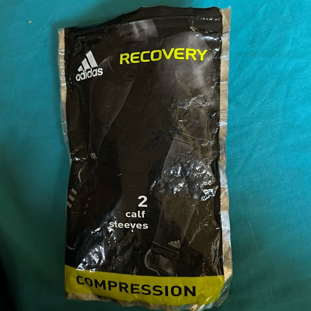 Adidas Recovery Calf Sleeves